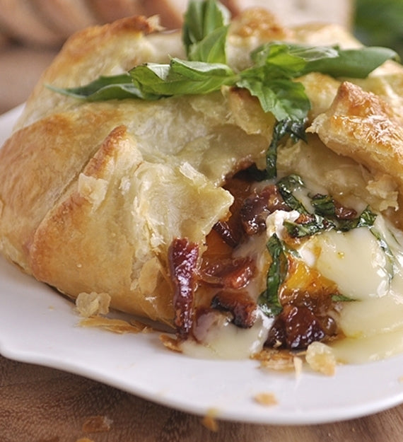 Baked Brie in Puff Pastry - Savory