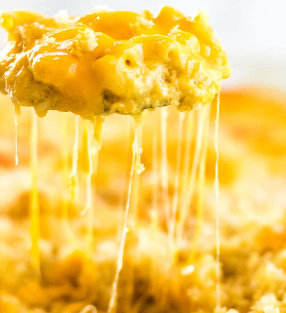 Big Elbow Mac n' Creamy Three Cheese Sauce, Garlic Crumb Crust